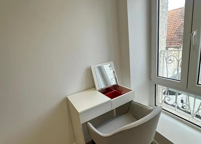 La Bella Vigna - - 6 Prs - 3 Bdr *